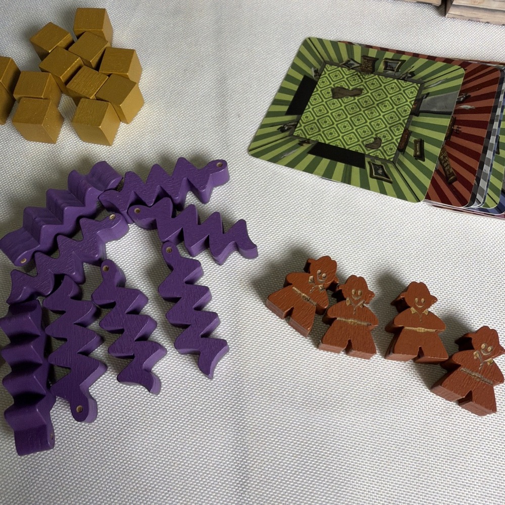 Shaky Manor - The Tilted Treasure Hunt! Board Game By Blue Orange 100% Complete - Picture 8 of 16